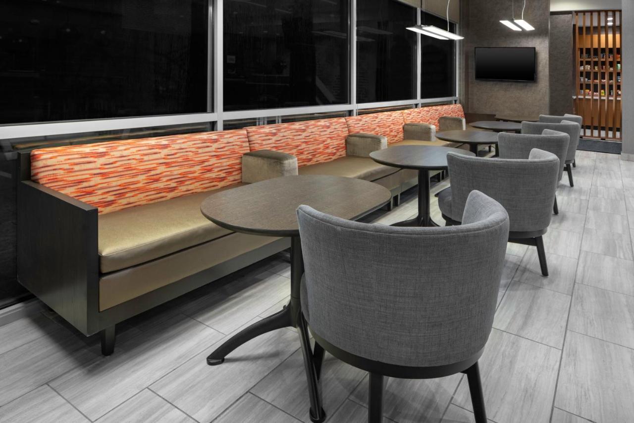 Springhill Suites By Marriott Raleigh เอเพ็กซ์ ภายนอก รูปภาพ