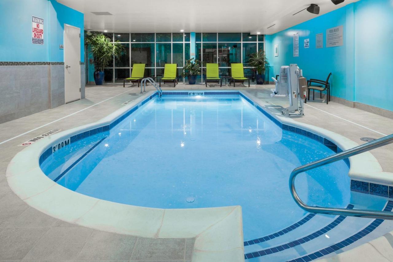 Springhill Suites By Marriott Raleigh เอเพ็กซ์ ภายนอก รูปภาพ